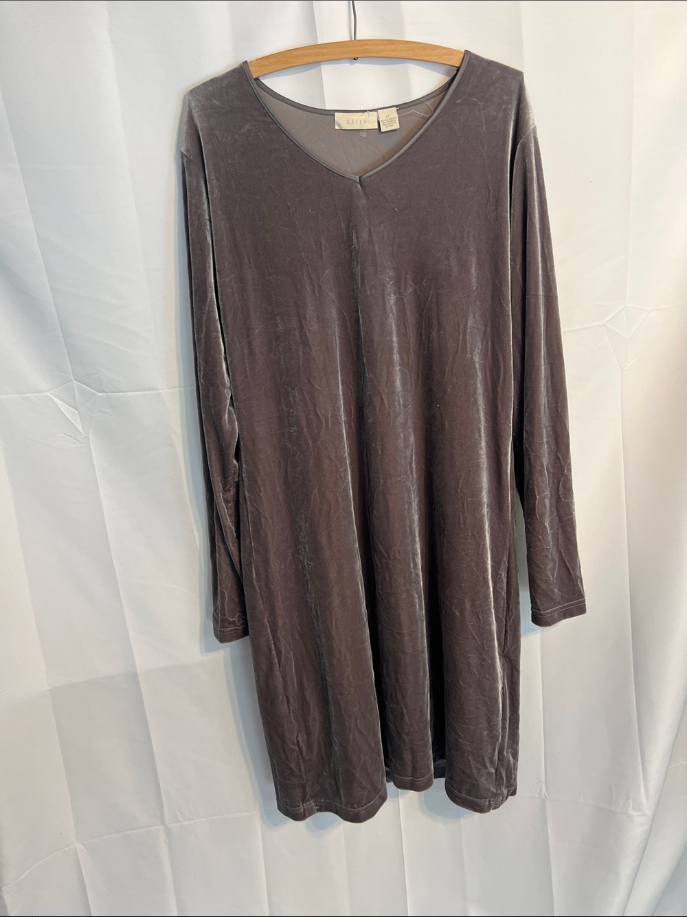 Vintage Long Sleeve Velvet Shift Dress